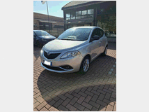 lancia-ypsilon-2-serie-5 