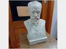 scultura-antica-del-famoso-compositore 