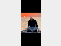 massaggiatore-massaggiatore-esegue-massaggi 
